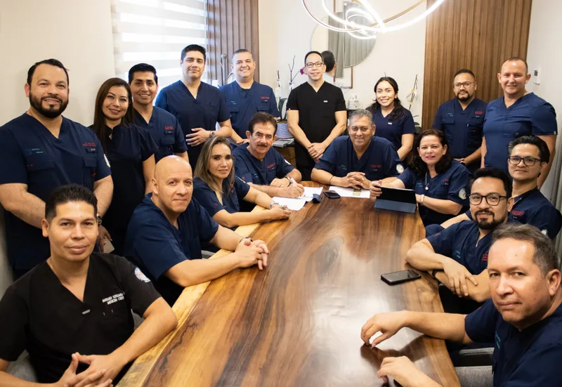 Case conference with the Hospital Marina Mazatlán medical team