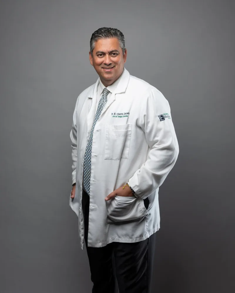 Dr. Matías E. Zazueta, intensivist